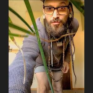 Meet your Posher, Kai